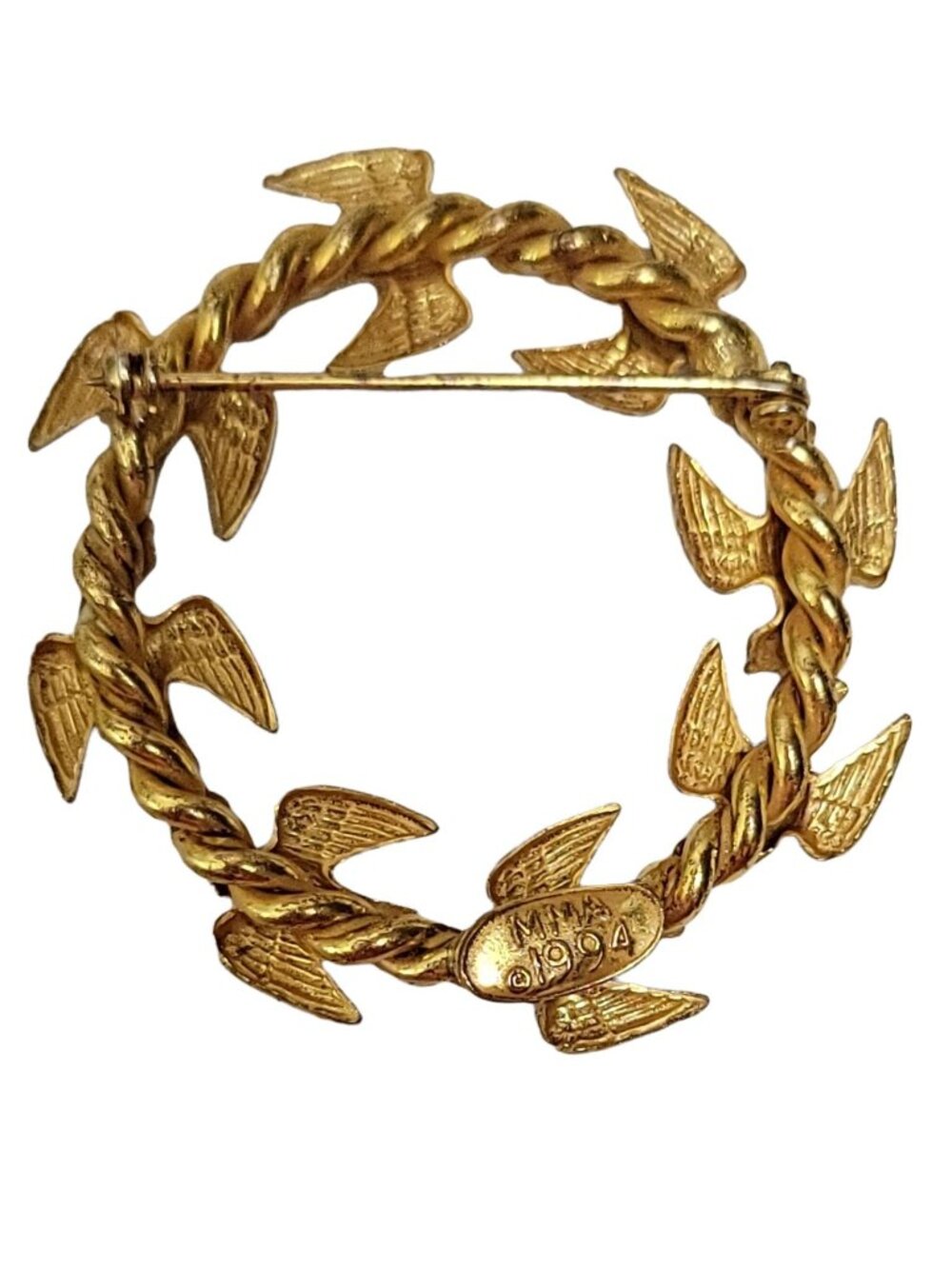 MMA Metropolitan Museum Of Art 1994 Dove Bird In Flight Round Wreath Brooch - Picture 2 of 6
